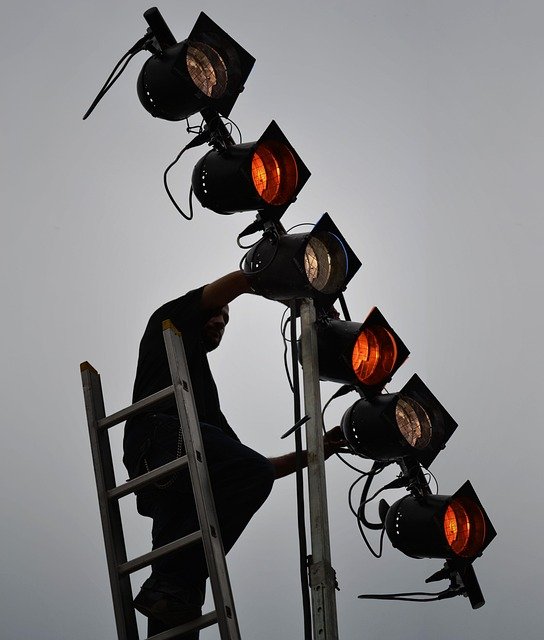 Électricien installateur